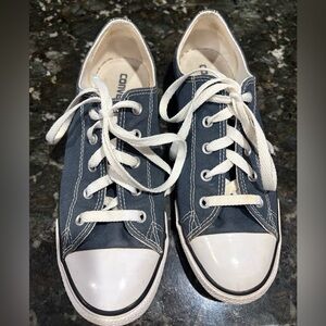 Converse Women’s Dark Blue Canvas Sneakers